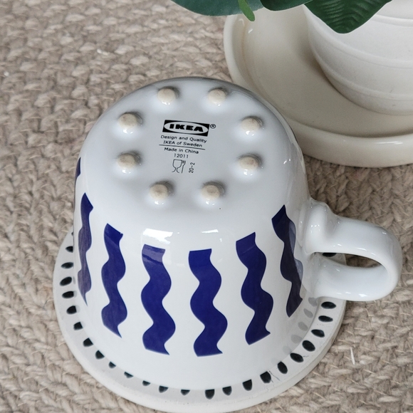 Ikea Framkalla 7oz navy wavy vertical stripes summer beach ceramic mug with feet - Picture 3 of 5